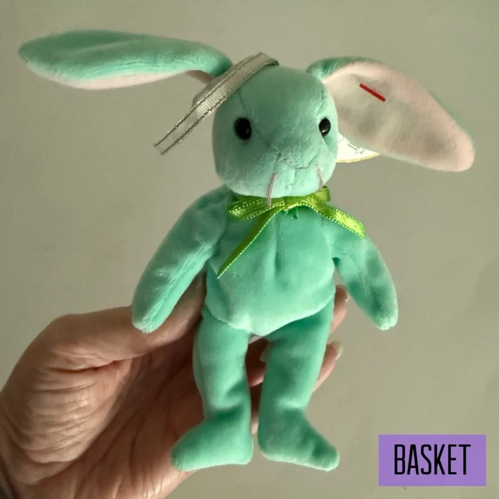 2001 Hippity the Rabbit BASKET Beanie Baby